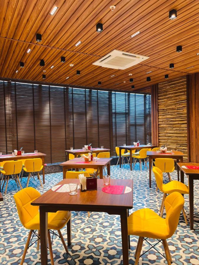 Ginger Mumbai, Goregaon Екстериор снимка