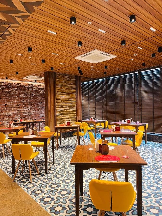 Ginger Mumbai, Goregaon Екстериор снимка