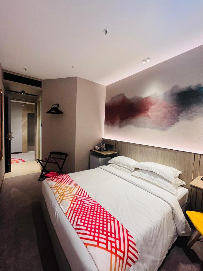 Ginger Mumbai, Goregaon Екстериор снимка
