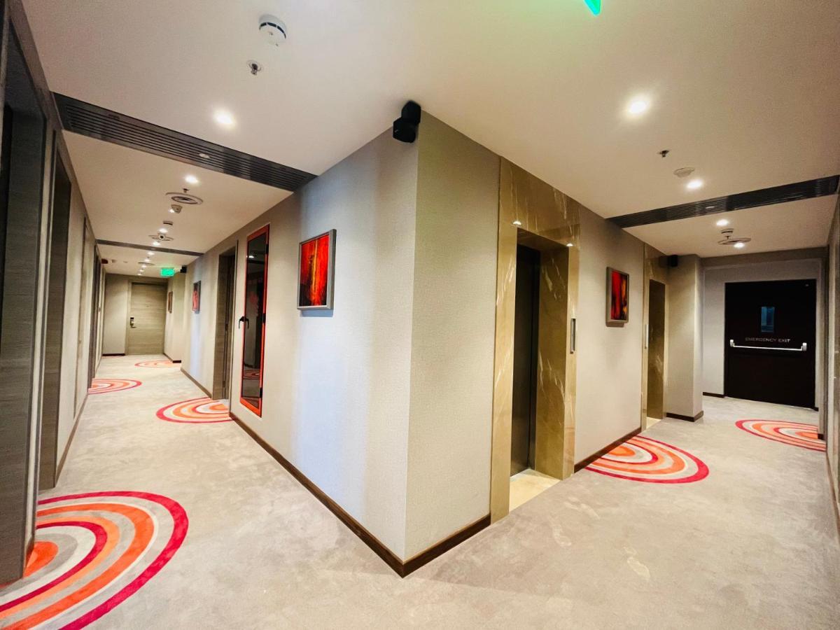 Ginger Mumbai, Goregaon Екстериор снимка
